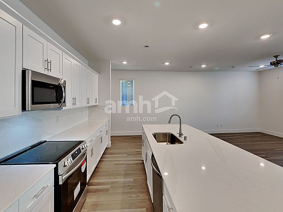 3rd image of 9238 W Naples Dr