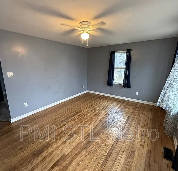 10365 Lord Dr — Photo 2