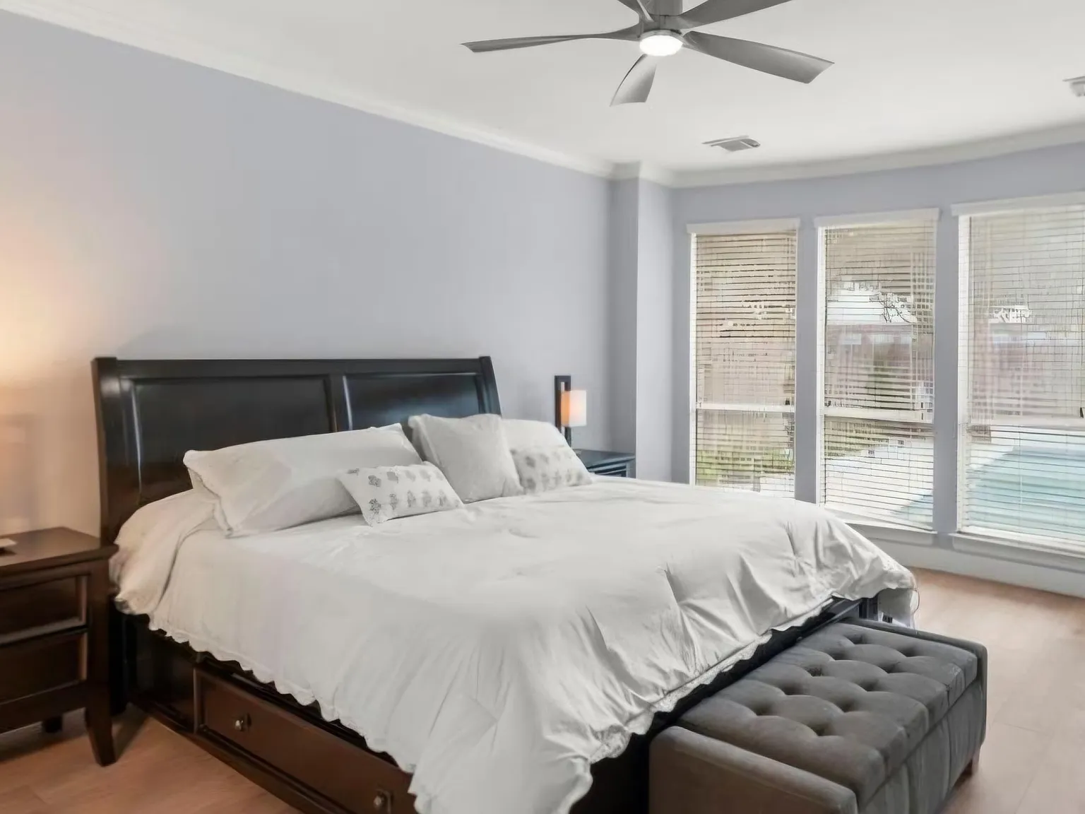 5 bed, 3.5 bath, 3363 sqft, $7,000 — Photo 4