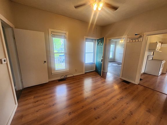 4th image of 601 W Saint Louis Ave