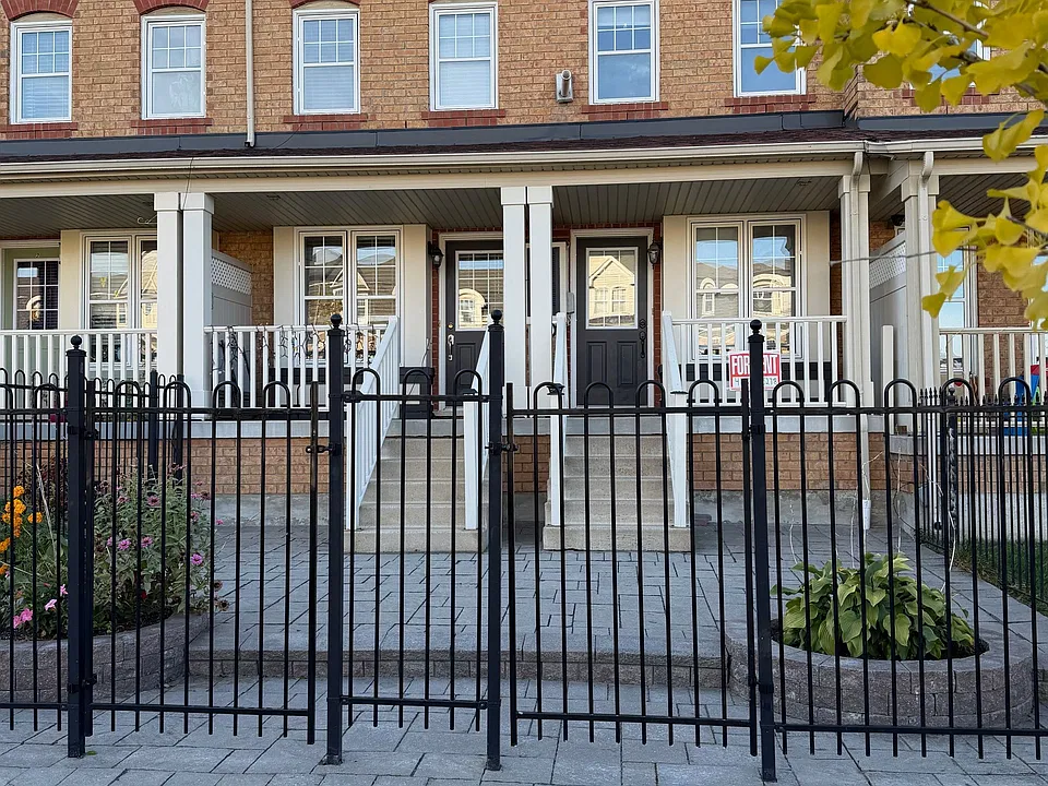 32 Ecopark Gate #2