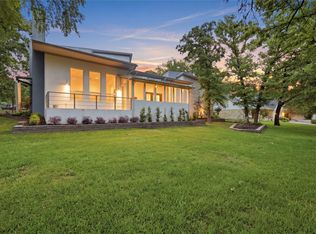 316 Comanche Dr, Lake Kiowa, TX 76240