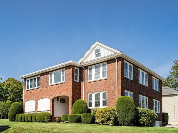 3 Five Annapolis Rd, West Newton, MA 02465