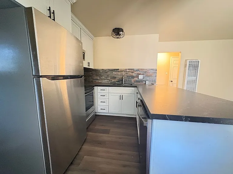 1707 W Swain Rd #3 — Photo 6