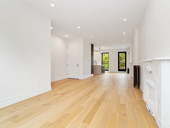 5th image of 354 Macon St Floor 2