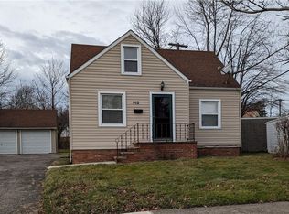912 Clinton Ave, South Euclid, OH 44121