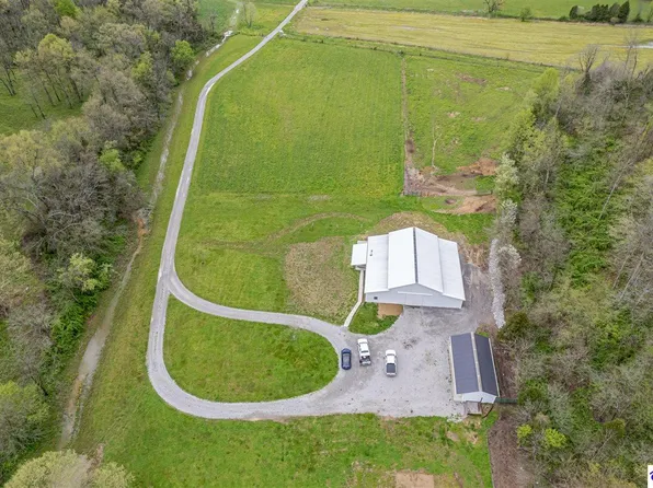 88 Duncan Valley Ln E, Garfield, KY 40140