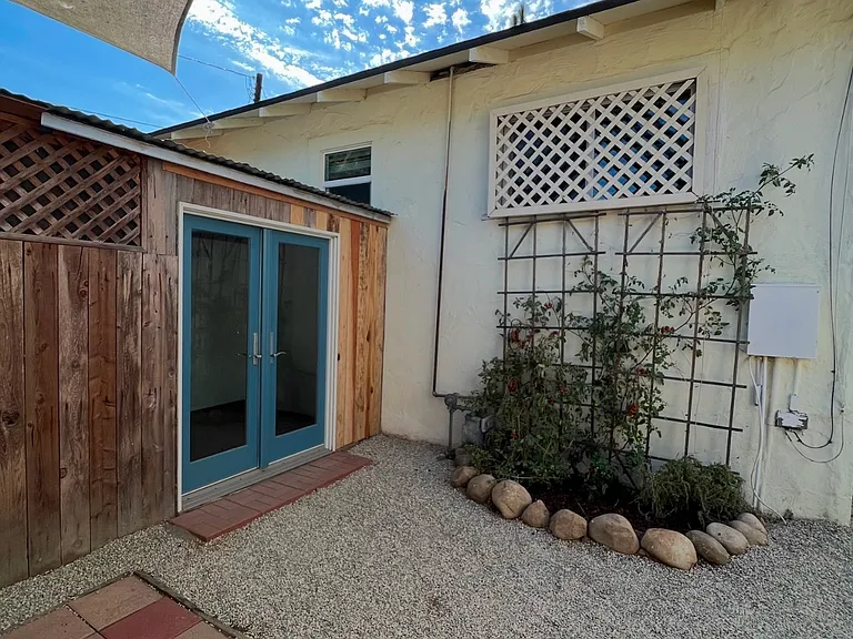 1309 San Andres St #B — Photo 25