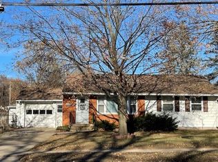 905 14th St NE, Rochester, MN 55906