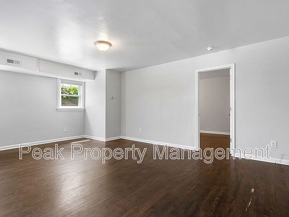 4th image of 1005 N 25th St APT 6