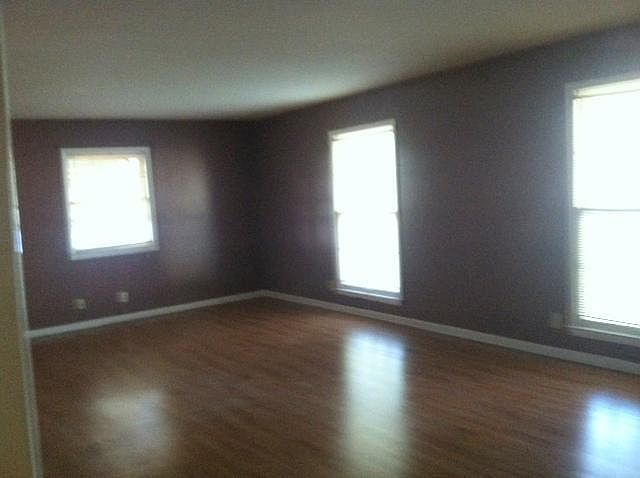 1st image of 2422 Tinnell Ct