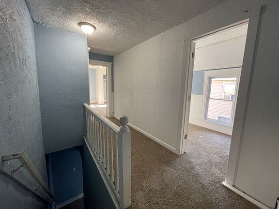 4th image of 214 E Belmont St