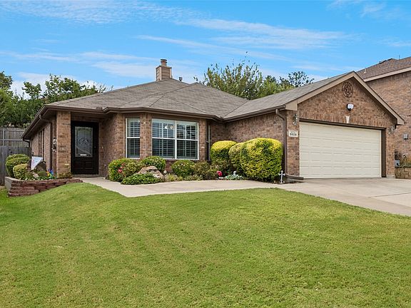 2nd image of 9809 Jericho Ln