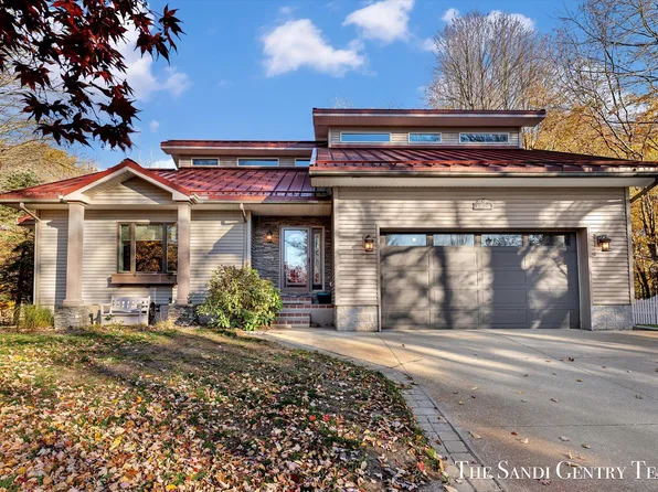 1020 Brookway Ct, Muskegon, MI 49441