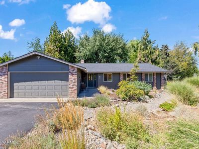 1004 Pecks Canyon Rd, Yakima, WA, 98908