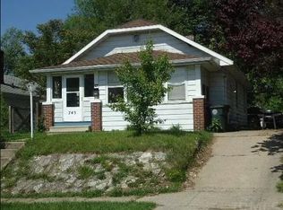745 S 31st St, South Bend, IN 46615