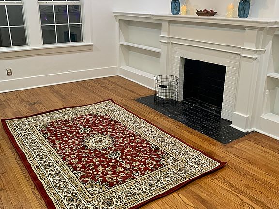 Living space with fire place