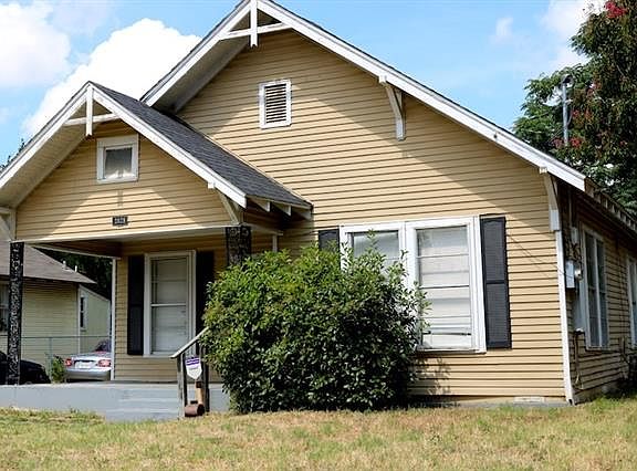 2nd image of 2828 Canton Dr