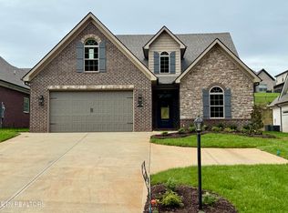2121 Mission Hill Ln, Knoxville, TN 37932