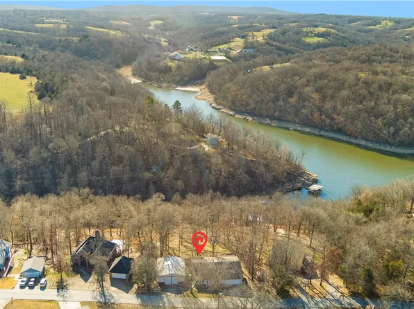 12305 Blueberry Ln, Lowell, AR 72745