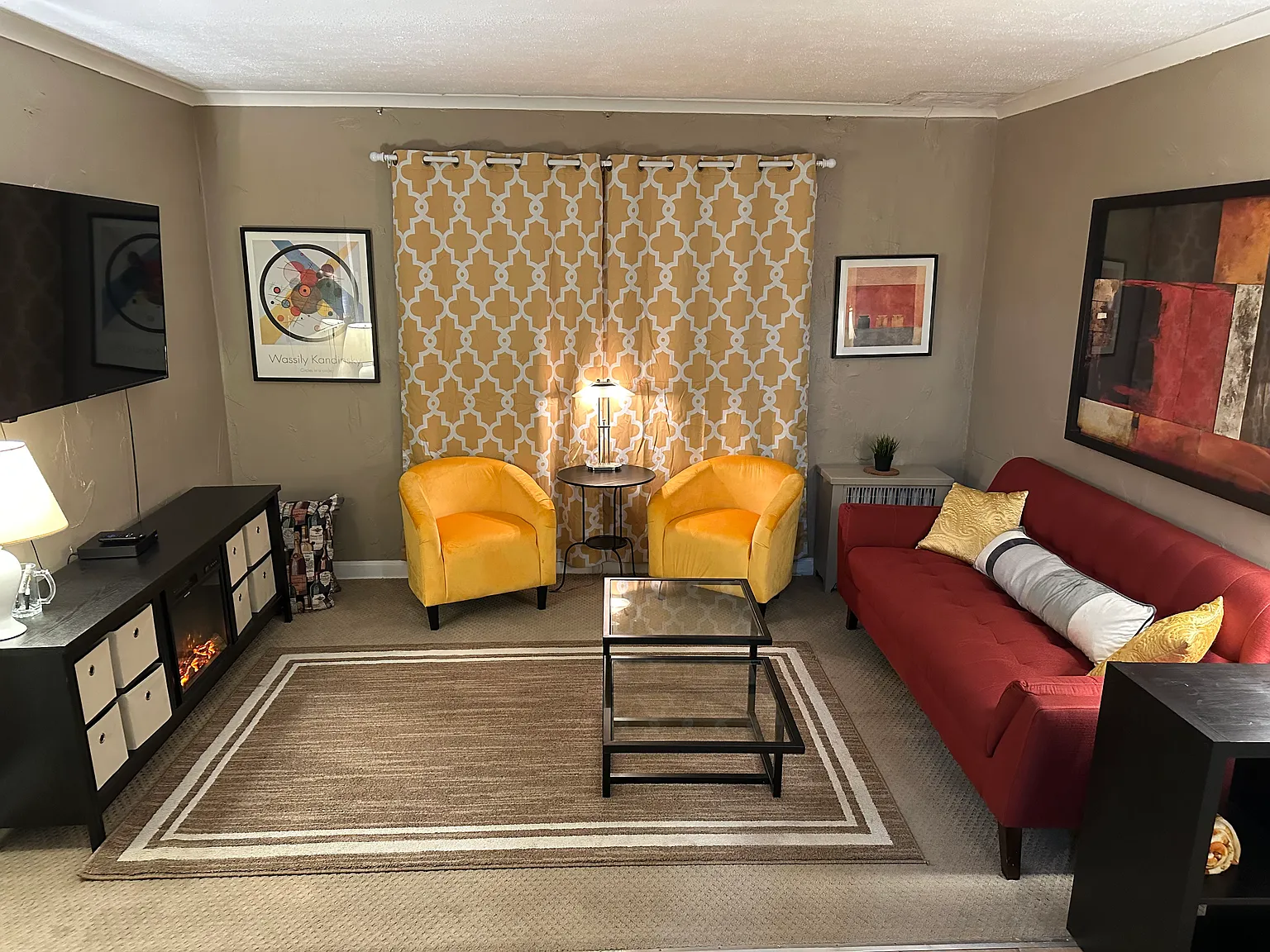 2 bed, 725 sqft, $1,625 — Photo 1