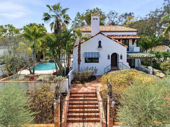 1529 Maple St, Clearwater, FL 33755