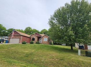 312 Arrowhead Cir, Rockaway Beach, MO 65740