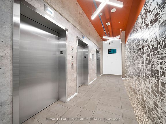 3rd image of 105 Champagne Ave S #2503