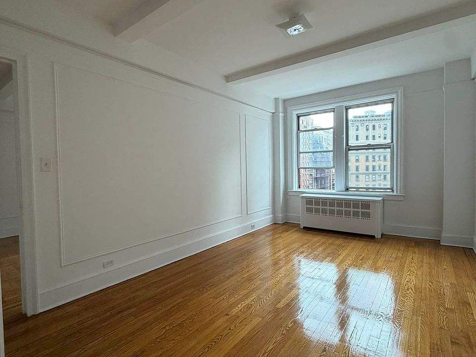 1st image of 200 W 70th St #10Z