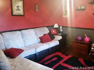 2929 Selkirk Rd, Springfield, IL 62702