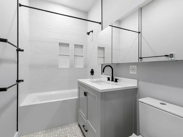 434 Throop Avenue image 9 of 15