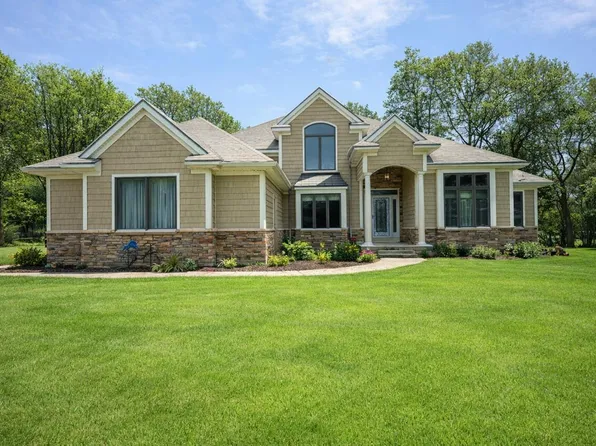 15284 Alister Mackenzie Ave, Augusta, MI 49012