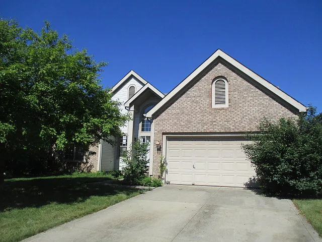 6208 Meriden Ct photo 1