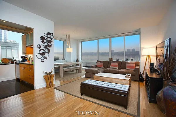 Rented by Town Residential | media 21