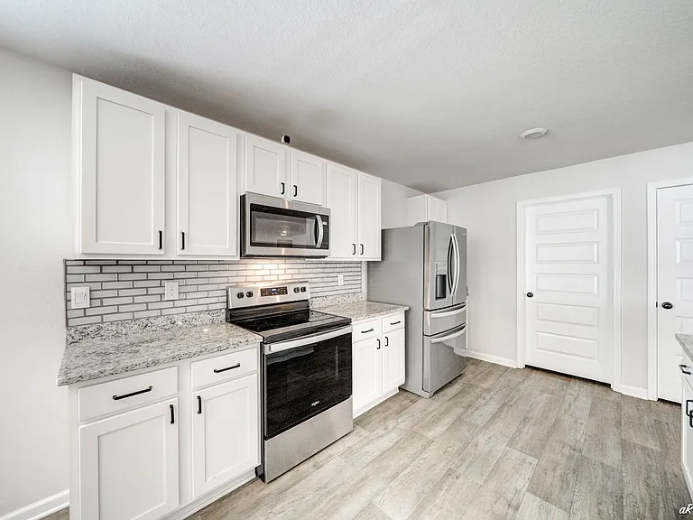 138 Ryder Ln — Photo 3