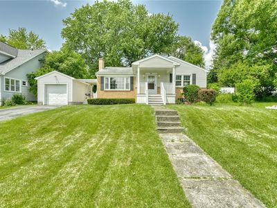 83 Garden Dr, Rochester, NY, 14609
