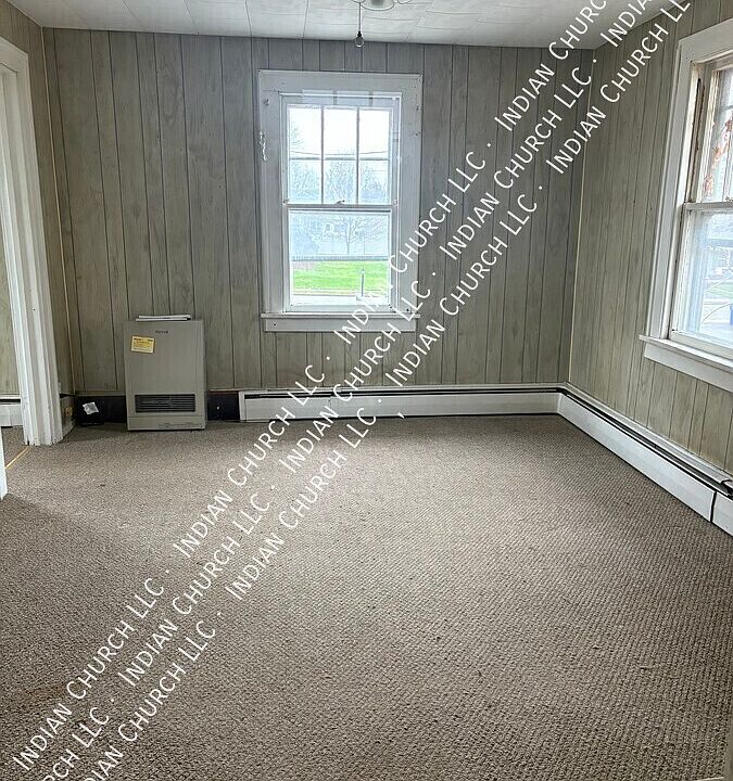 2nd image of 27 1/2 Madison Ave