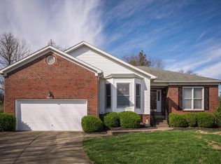 3902 Vantage Pl, Jeffersontown, KY 40299