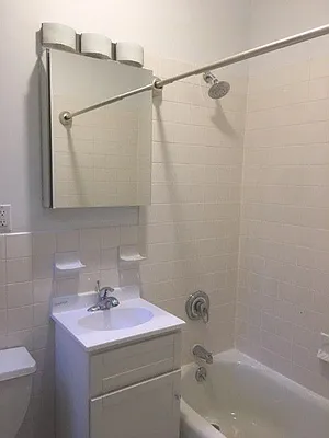 Rented by Sandra Greer Real Estate | media 10