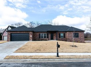 1031 Harrison St, Pea Ridge, AR 72751