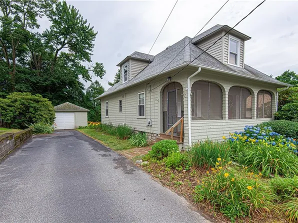 28 Greenfield Ave, North Providence, RI 02911