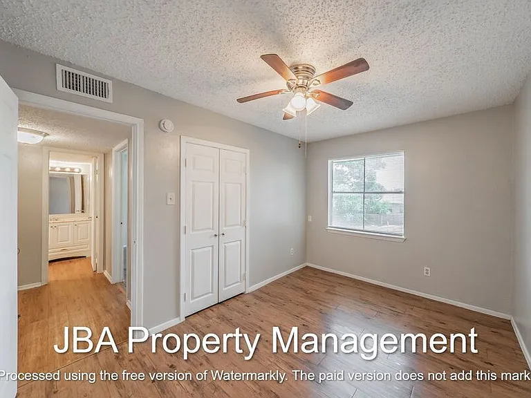 1794 Farleigh Ct — Photo 17