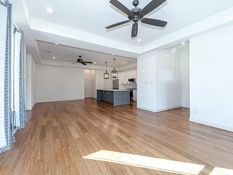 4218 Eigel St — Photo 10