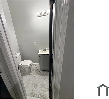 293 W Runyon St #1 — Photo 9