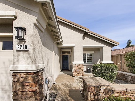 3rd image of 2218 Shady Creek Rd