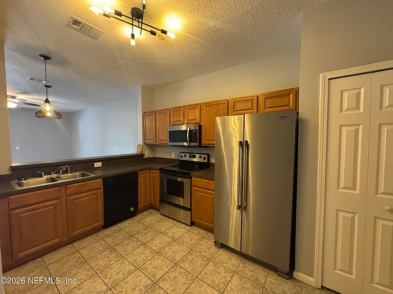 7806 Melvin Rd — Photo 9
