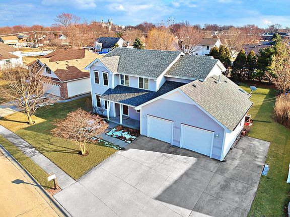 2nd image of 424 Hesburgh Dr