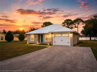 793 Lake August Dr, Lake Placid, FL 33852