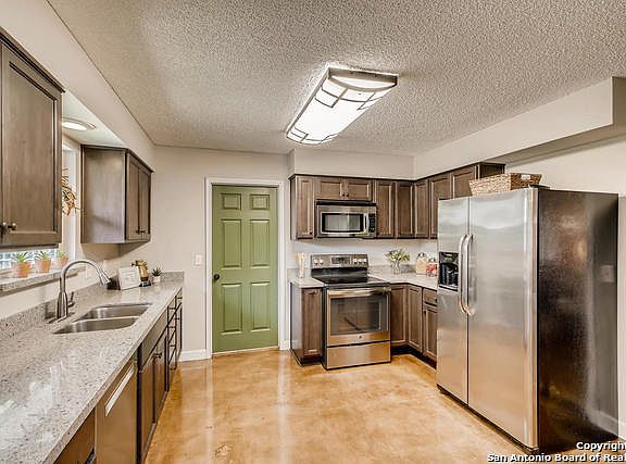 3rd image of 2210 Grape Blossom St
