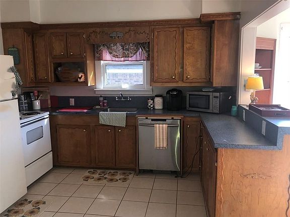 4th image of 316 S Nugent St